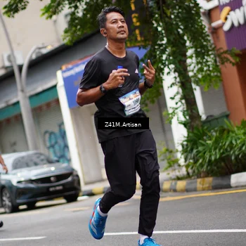 Runner Photo 8888719