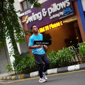 Runner Photo 8888723