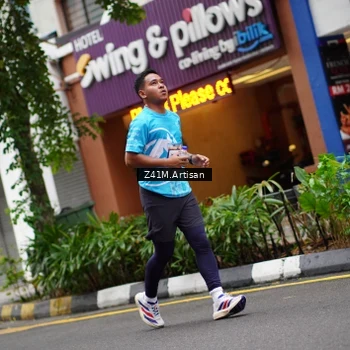 Runner Photo 8888738