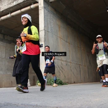Runner Photo 8888791