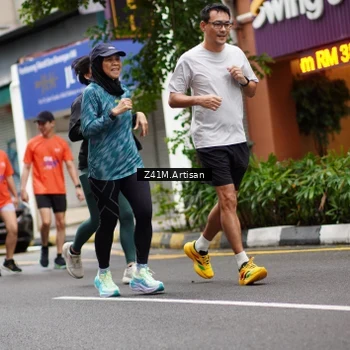 Runner Photo 8888795