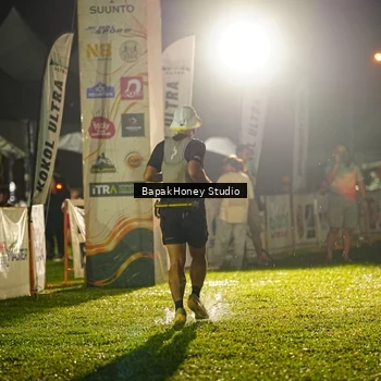 Runner Photo 8888860
