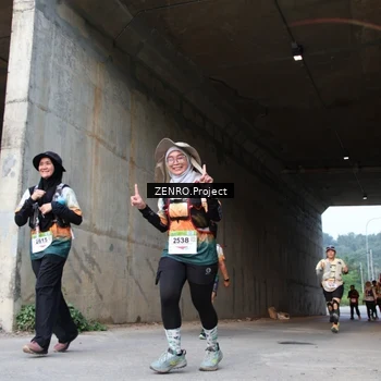 Runner Photo 8888871
