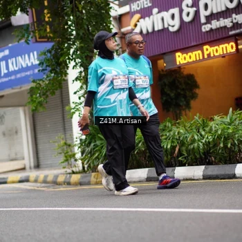 Runner Photo 8888895