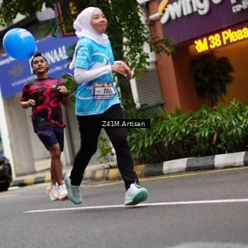 Runner Photo 8888899