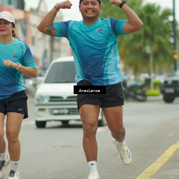 Runner Photo 8888916