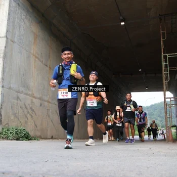 Runner Photo 8888934