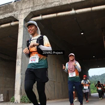Runner Photo 8889002