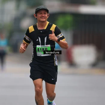 Runner Photo 8889044