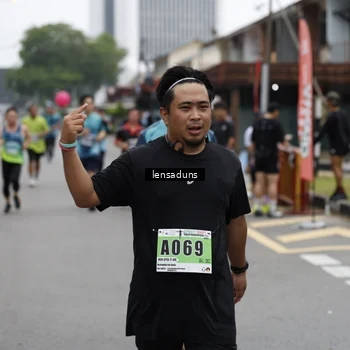 Runner Photo 8889283