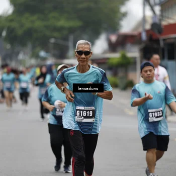 Runner Photo 8889344