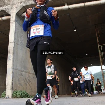 Runner Photo 8889417