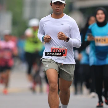 Runner Photo 8889447