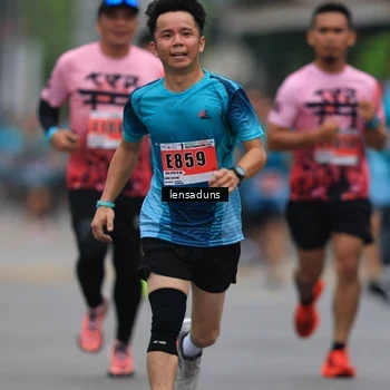 Runner Photo 8889472