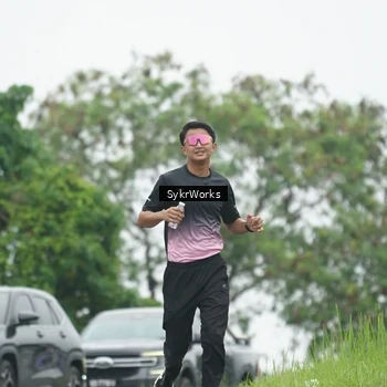 Runner Photo 8889473