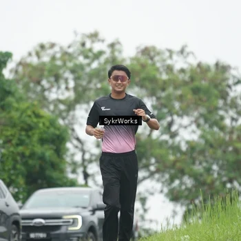 Runner Photo 8889477