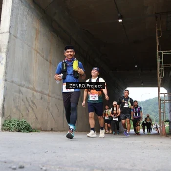 Runner Photo 8889479