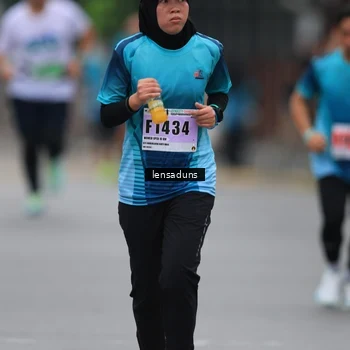 Runner Photo 8889498