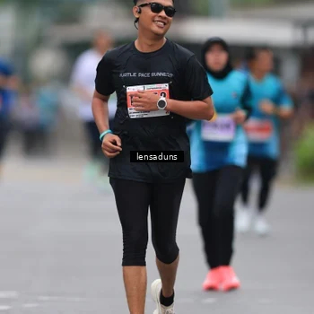 Runner Photo 8889499
