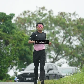 Runner Photo 8889502