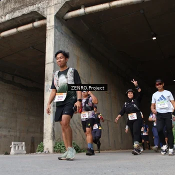 Runner Photo 8889511
