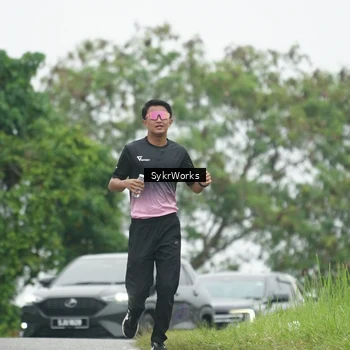 Runner Photo 8889513