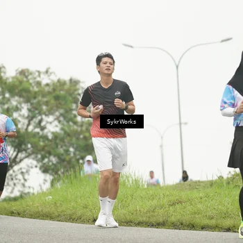 Runner Photo 8889796