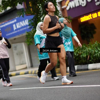 Runner Photo 8889800