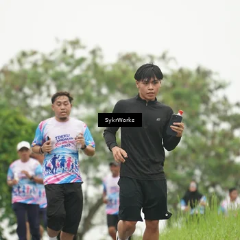 Runner Photo 8889894