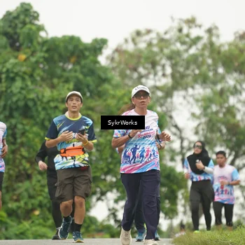 Runner Photo 8889895