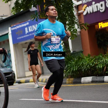 Runner Photo 8889926
