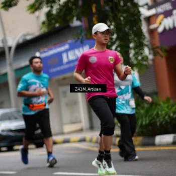 Runner Photo 8889955