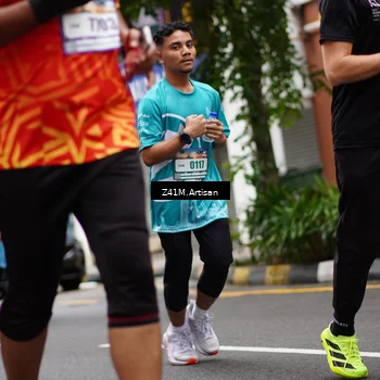 Runner Photo 8890041