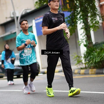 Runner Photo 8890061