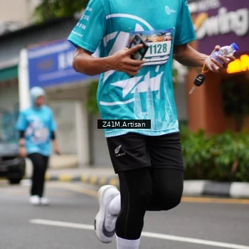 Runner Photo 8890293