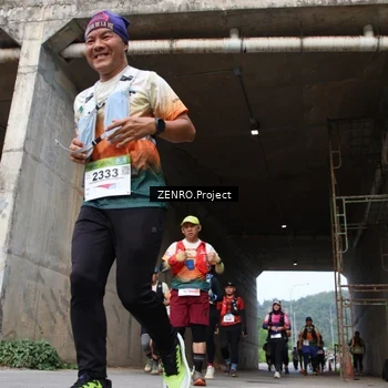 Runner Photo 8890325