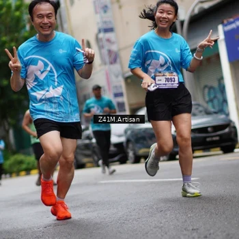Runner Photo 8890396