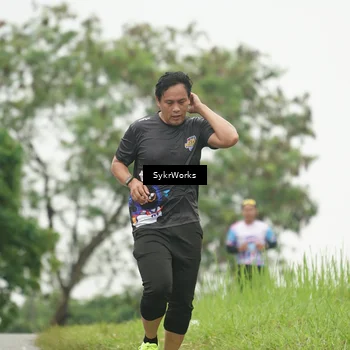 Runner Photo 8890525