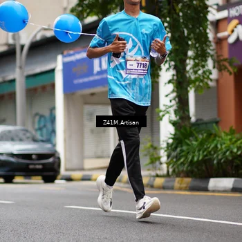 Runner Photo 8890530