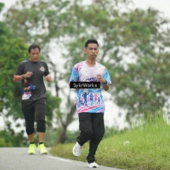 Runner Photo 8890543
