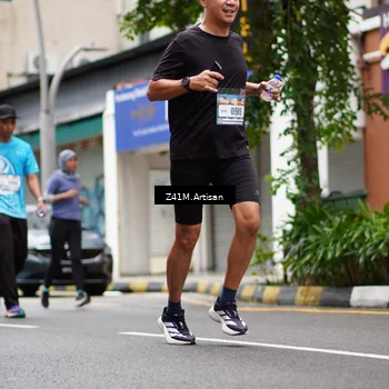 Runner Photo 8890554