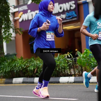 Runner Photo 8890694