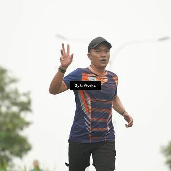 Runner Photo 8890716
