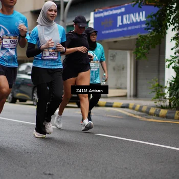 Runner Photo 8890768