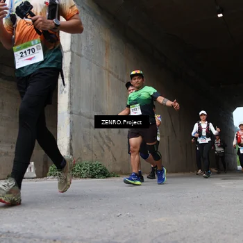 Runner Photo 8890993
