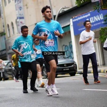 Runner Photo 8891395