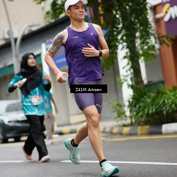 Runner Photo 8891716