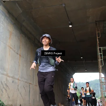 Runner Photo 8891773