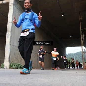 Runner Photo 8891775