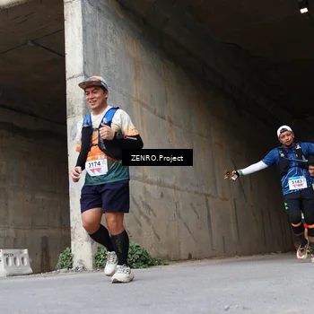 Runner Photo 8892011